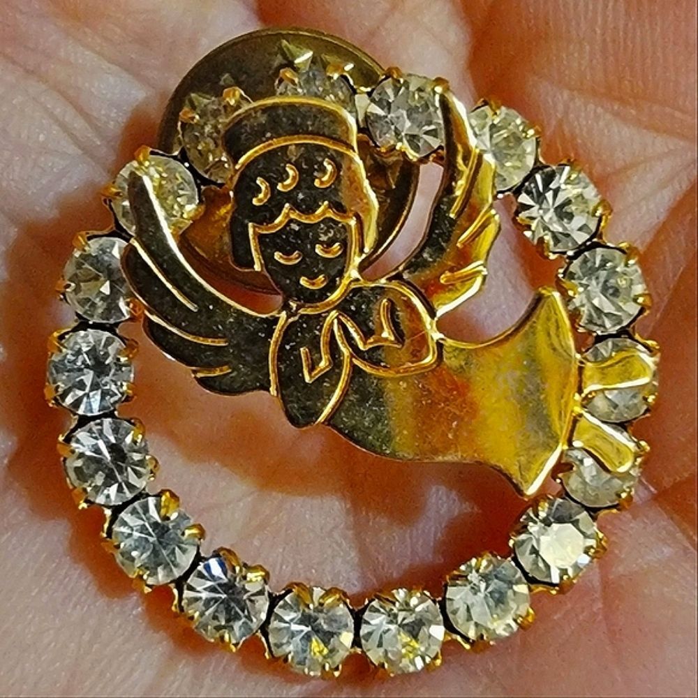 #Vintage Round Gold Tone Guardian Angel Lapel Push Pin w/ Rhinestones 1" diam